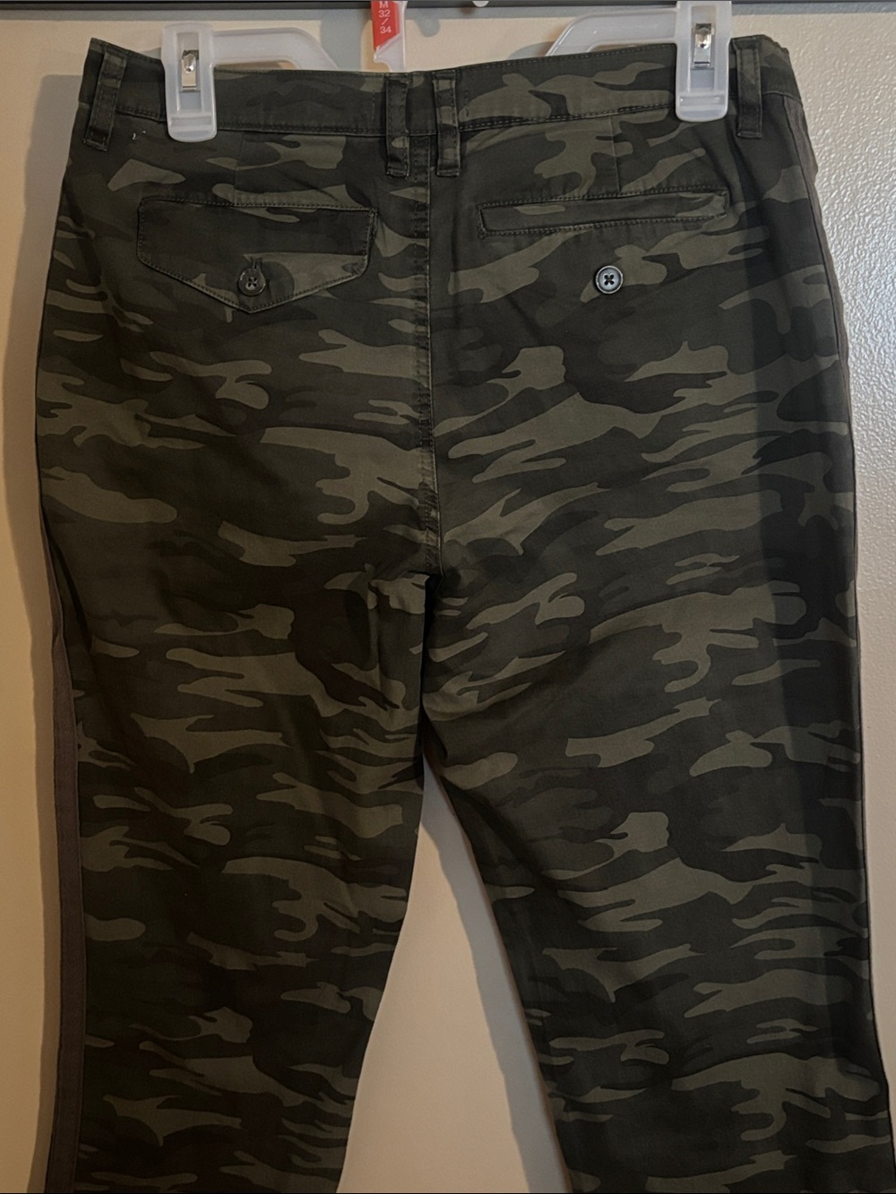 NWOT! Buffalo by David Bitton Women’s Olive Camo Utility Pants Size 8 - Picture 3 of 7